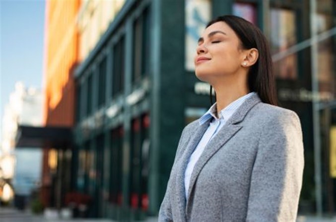 4 نصائح ذهبية لزيادة الثقة بالنفس... طبّقوها من اليوم! 